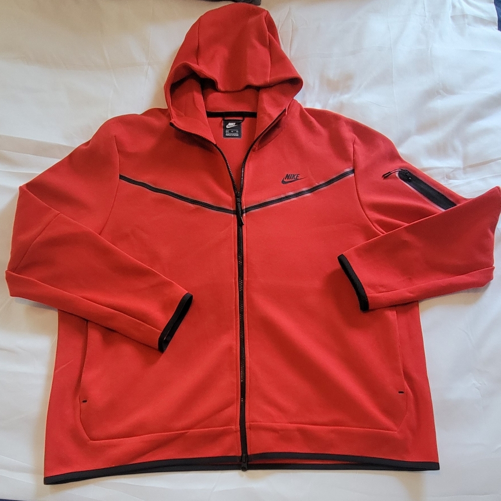 Nike tech fleece hoodie
